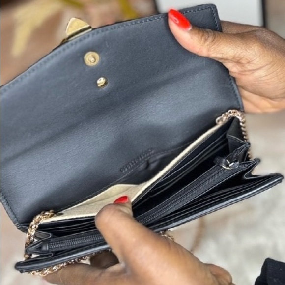 Gucci Black Leather Chain Bag - Picture 4 of 5